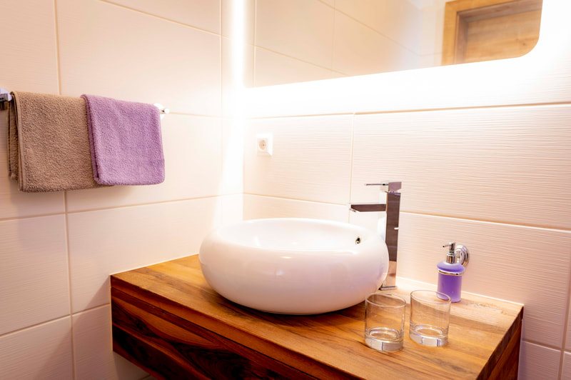Bathroom in the Bed & Breakfast Sandhof in Knittelfeld - close to the Red Bull Ring and the mur cycle path